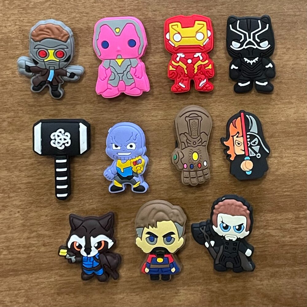 11pcs Croc Charm Jibbitz Marvel Superhero Theme / Cartoon Charm Lot